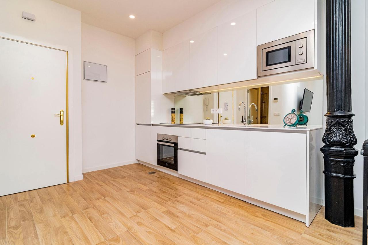 Unbeatable Views Of Puerta Del Sol By Batuecas Appartement Madrid Buitenkant foto