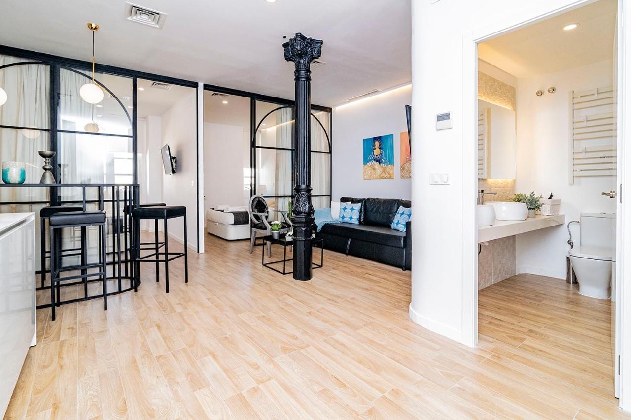 Unbeatable Views Of Puerta Del Sol By Batuecas Appartement Madrid Buitenkant foto