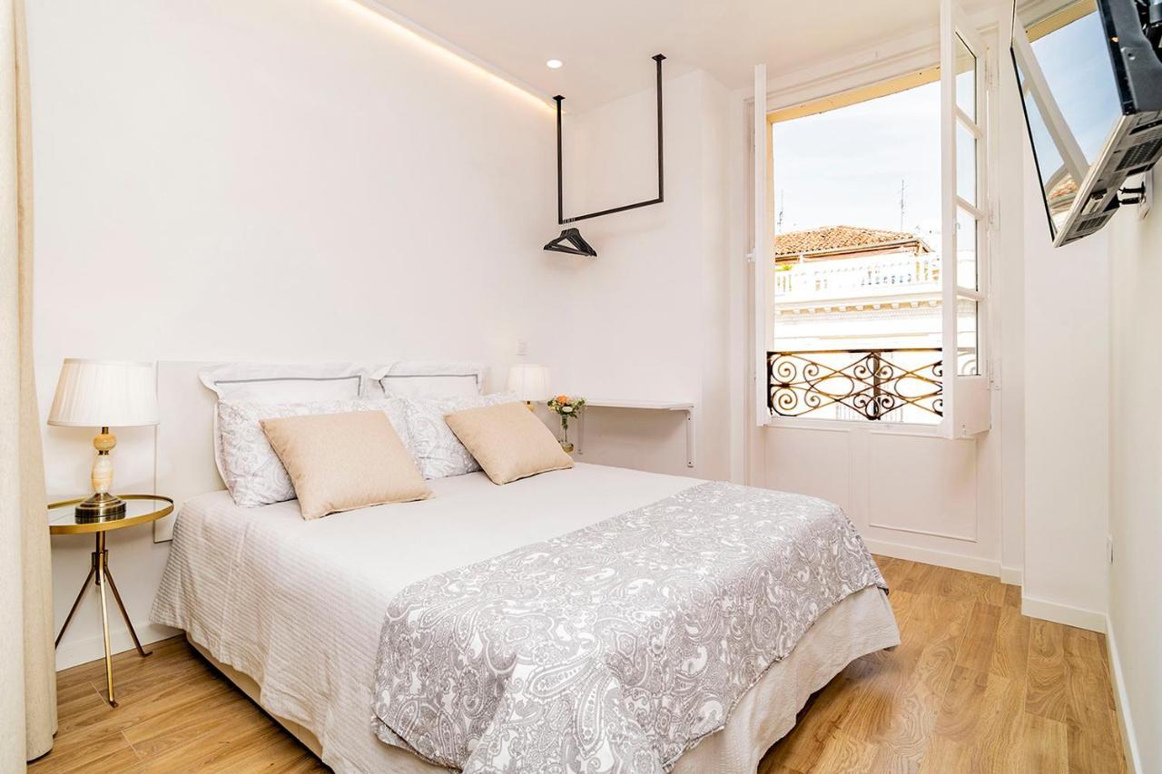 Unbeatable Views Of Puerta Del Sol By Batuecas Appartement Madrid Buitenkant foto