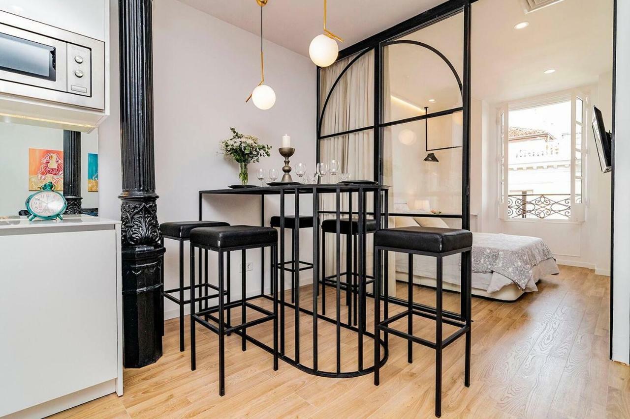Unbeatable Views Of Puerta Del Sol By Batuecas Appartement Madrid Buitenkant foto