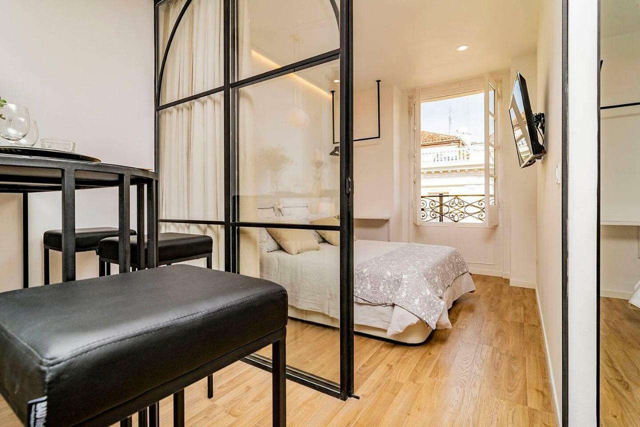 Unbeatable Views Of Puerta Del Sol By Batuecas Appartement Madrid Buitenkant foto